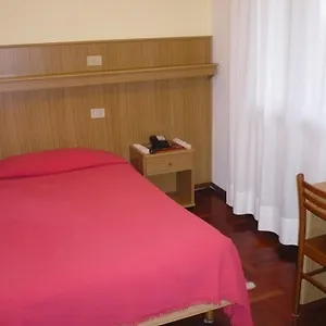 Ristorante Dotto 3*, Varago Italia